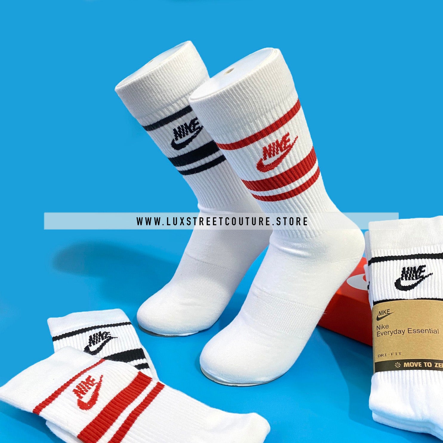 NlKE STRIPED SOCKS (3 PAIRS)