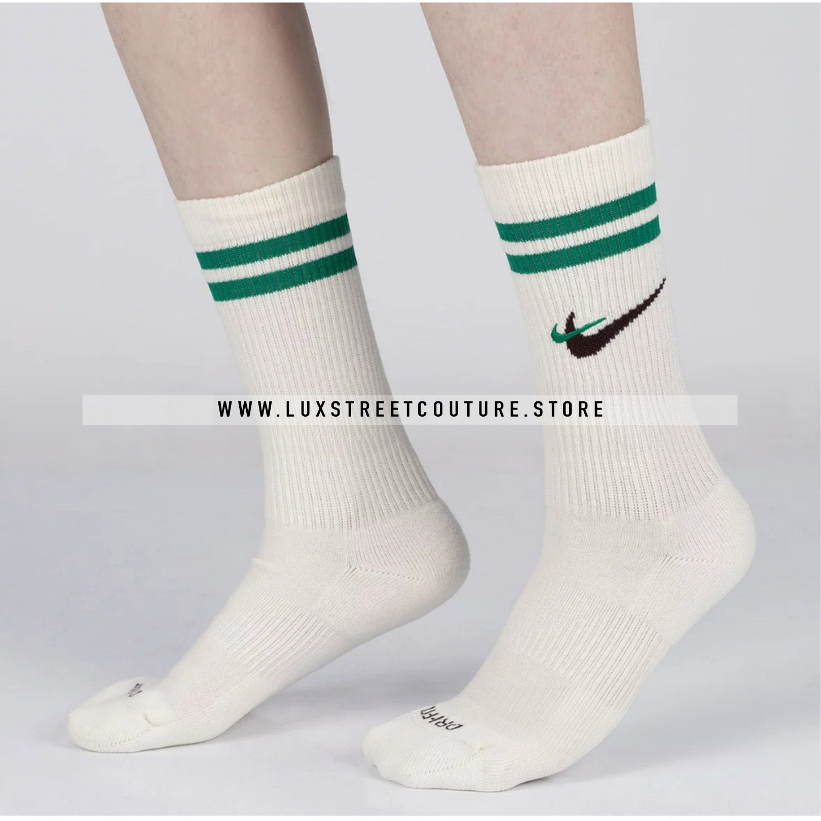 NlKE DOUBLE SWOOSH GREEN STRIPED (3 PAIRS)